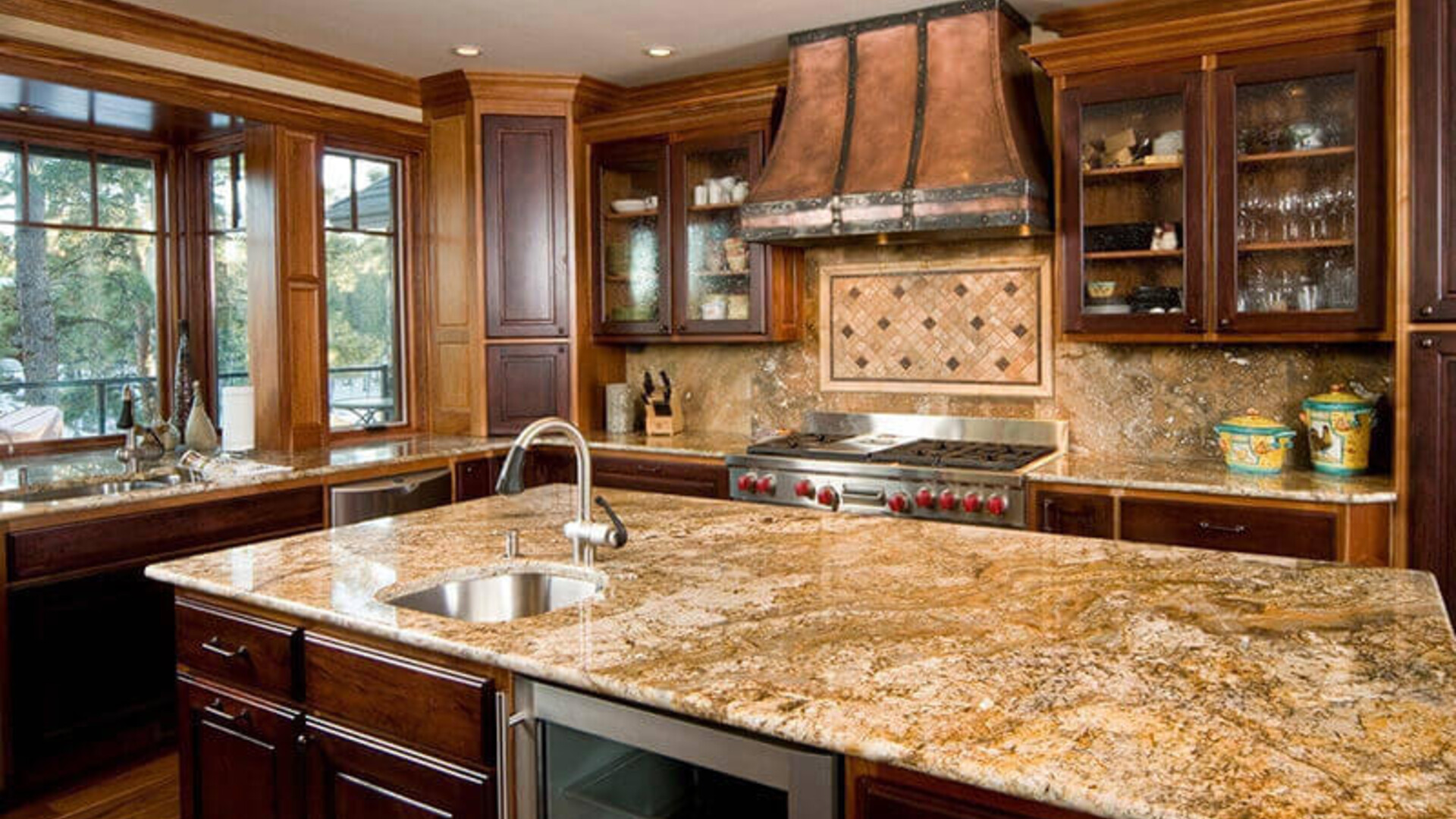 Đá ốp tường là lựa chọn hoàn hảo cho không gian nhà bếp cần sự trang trọng, tinh tế (nguồn: internet) đá ốp tường - nhà bếp