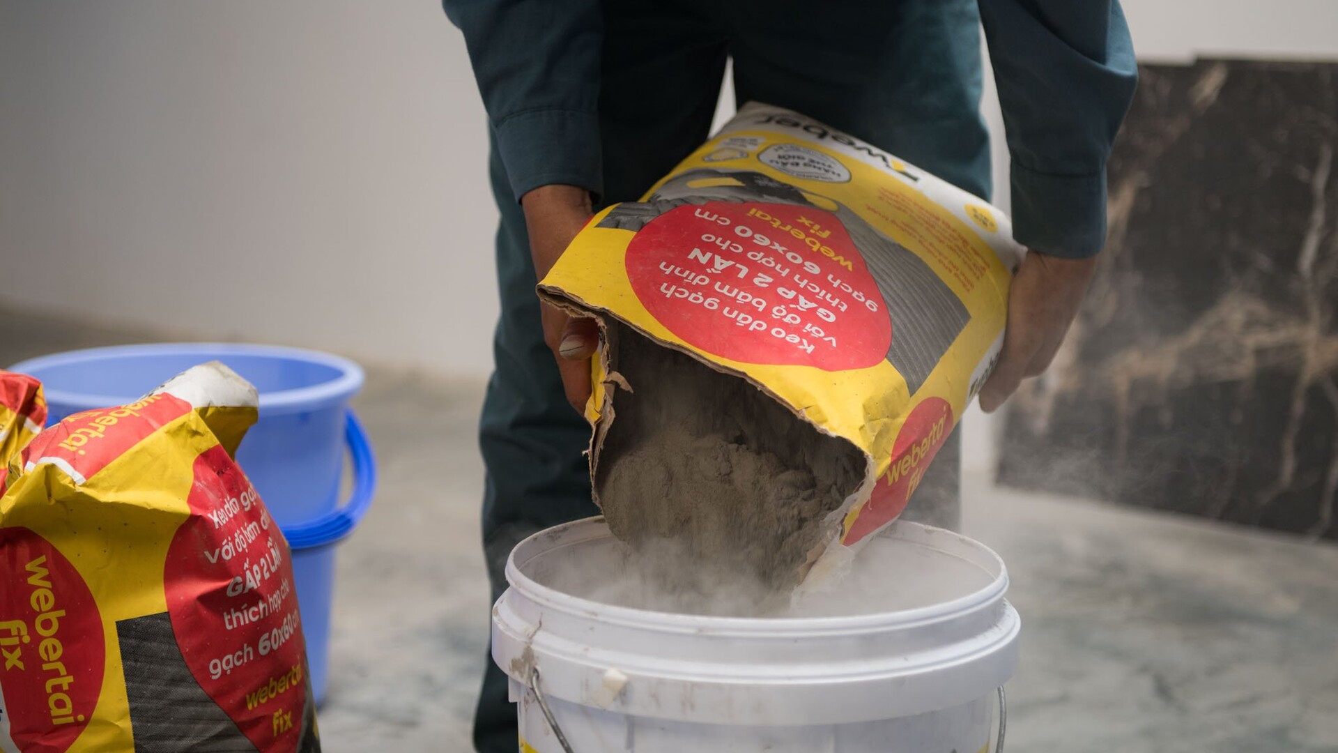 Trải nghiệm keo dán gạch Webertai Fix Trải nghiệm keo dán gạch