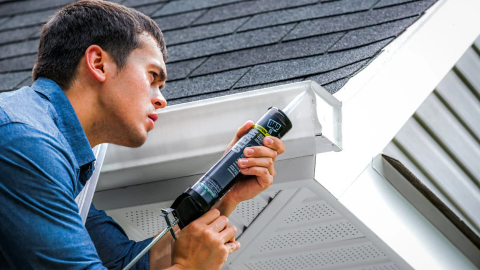 Keo silicon dán mái tôn chống thấm dột tốt nhất
