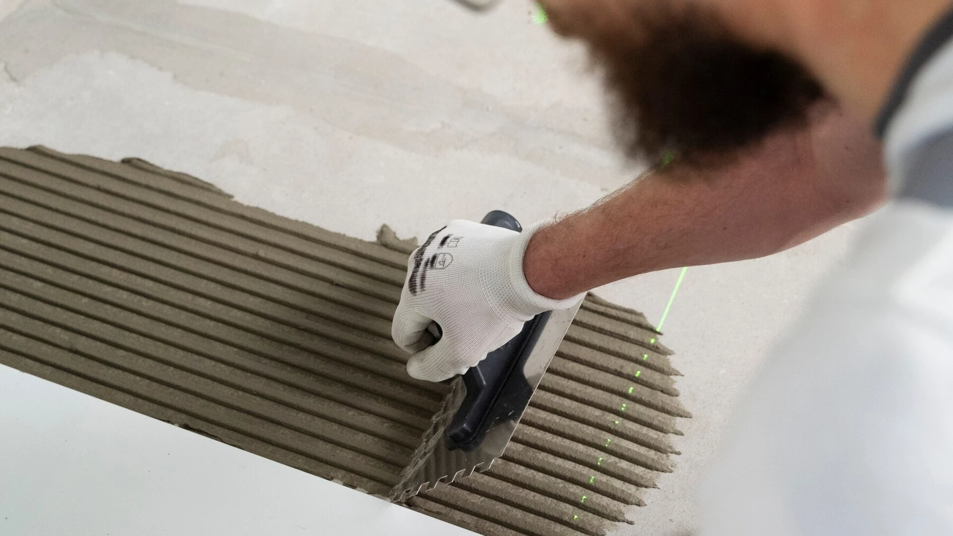 cách ốp gạch phòng ngủ đẹp