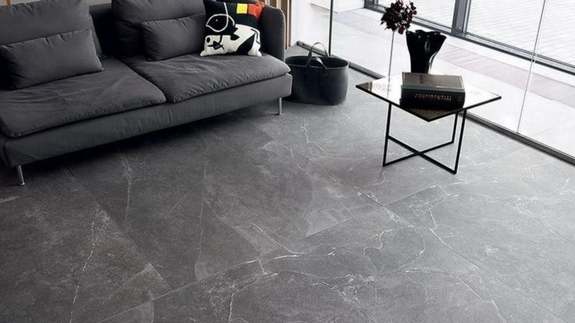 Mẫu gạch nhám lát nền chống trơn trượt hiệu quả