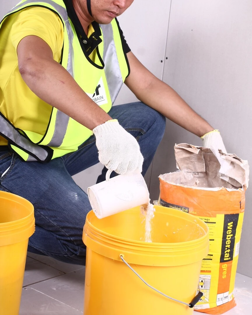 keo dan gach cần sử dụng keo dán gạch đúng cách khi thi công ốp gạch