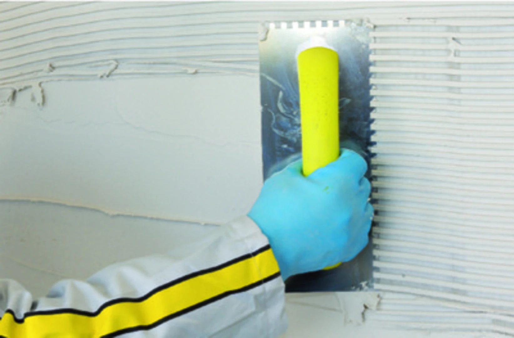 thi công gạch ốp tường nhà tắm đúng chuẩn