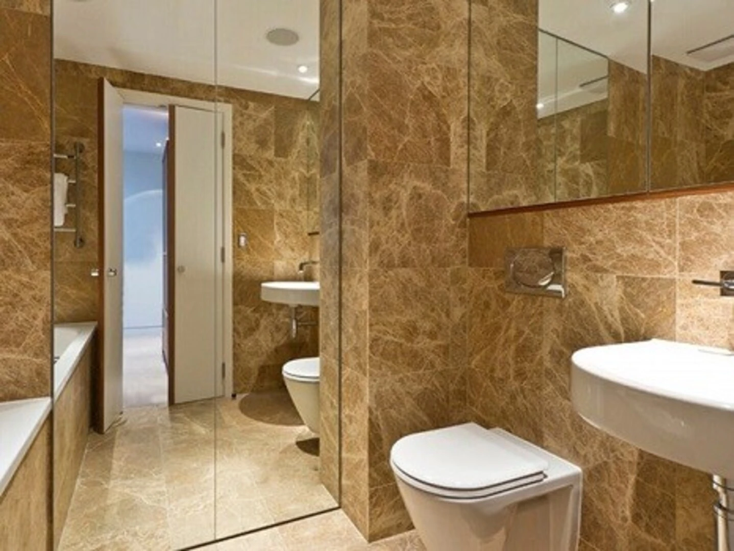 gạch lát nền nhà - nhà vệ sinh