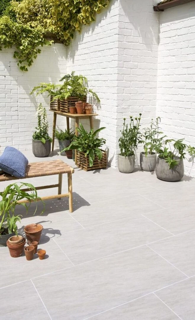 gạch ốp tường ngoài trời - gạch thẻ màu trắng