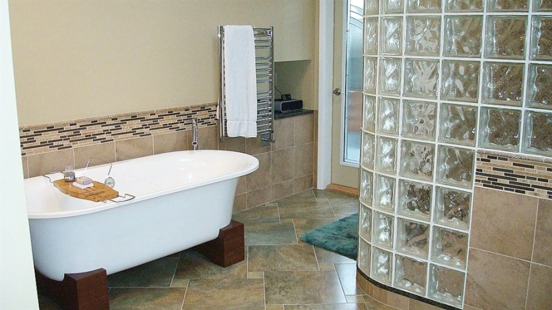 gạch kính ốp nhà tắm