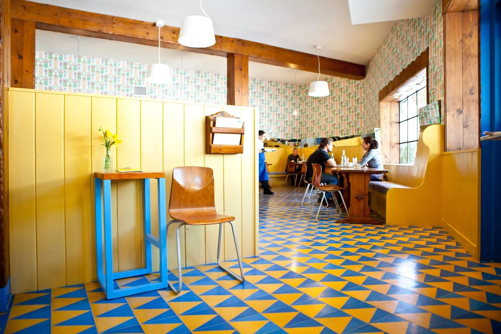 gạch bông lát nền quán cafe