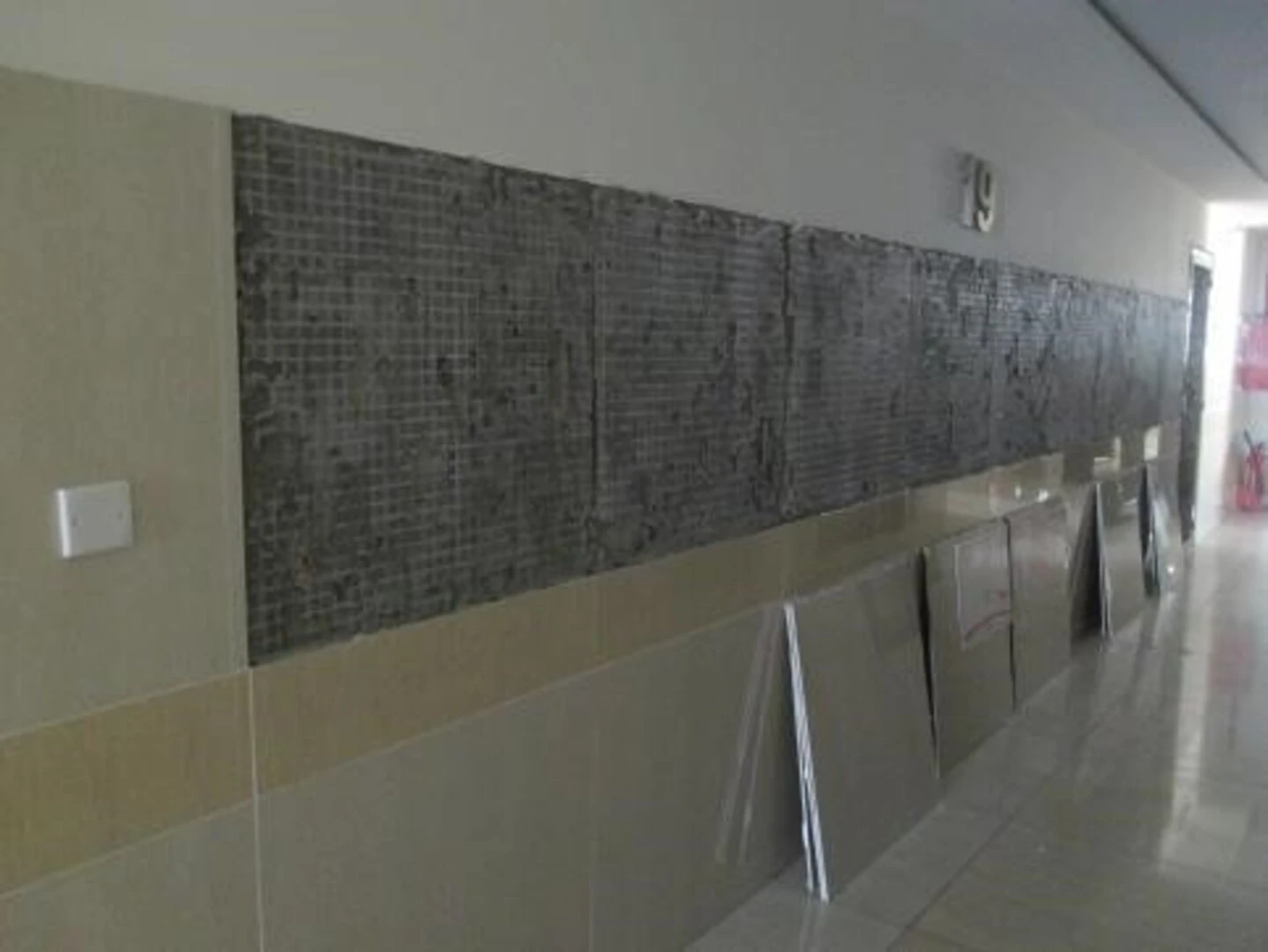 Giải pháp keo dán gạch cho gạch ốp mặt tiền nhà mái thái (Nguồn: sưu tầm)				 Giải pháp keo dán gạch cho gạch ốp mặt tiền nhà mái thái