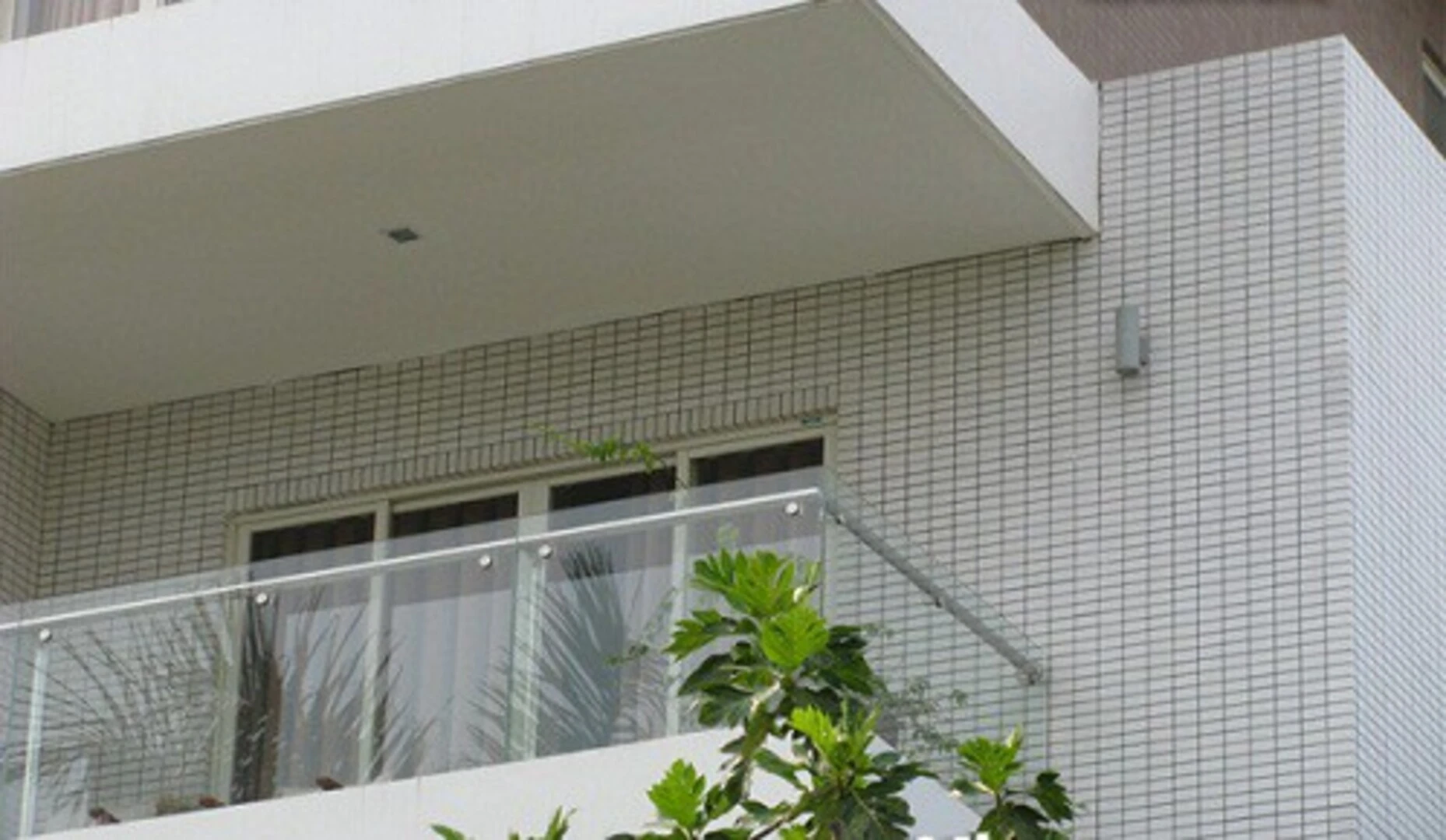 kỹ thuật ốp lát gạch inax (Nguồn: miro.medium.com) kỹ thuật ốp lát gạch inax