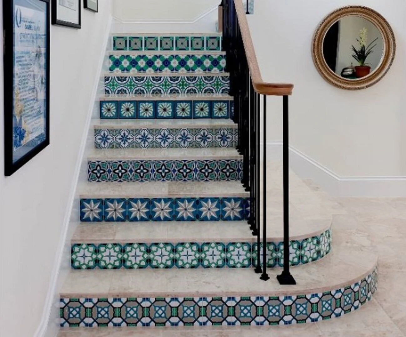 mẫu gạch bông trang trí cho cầu thang