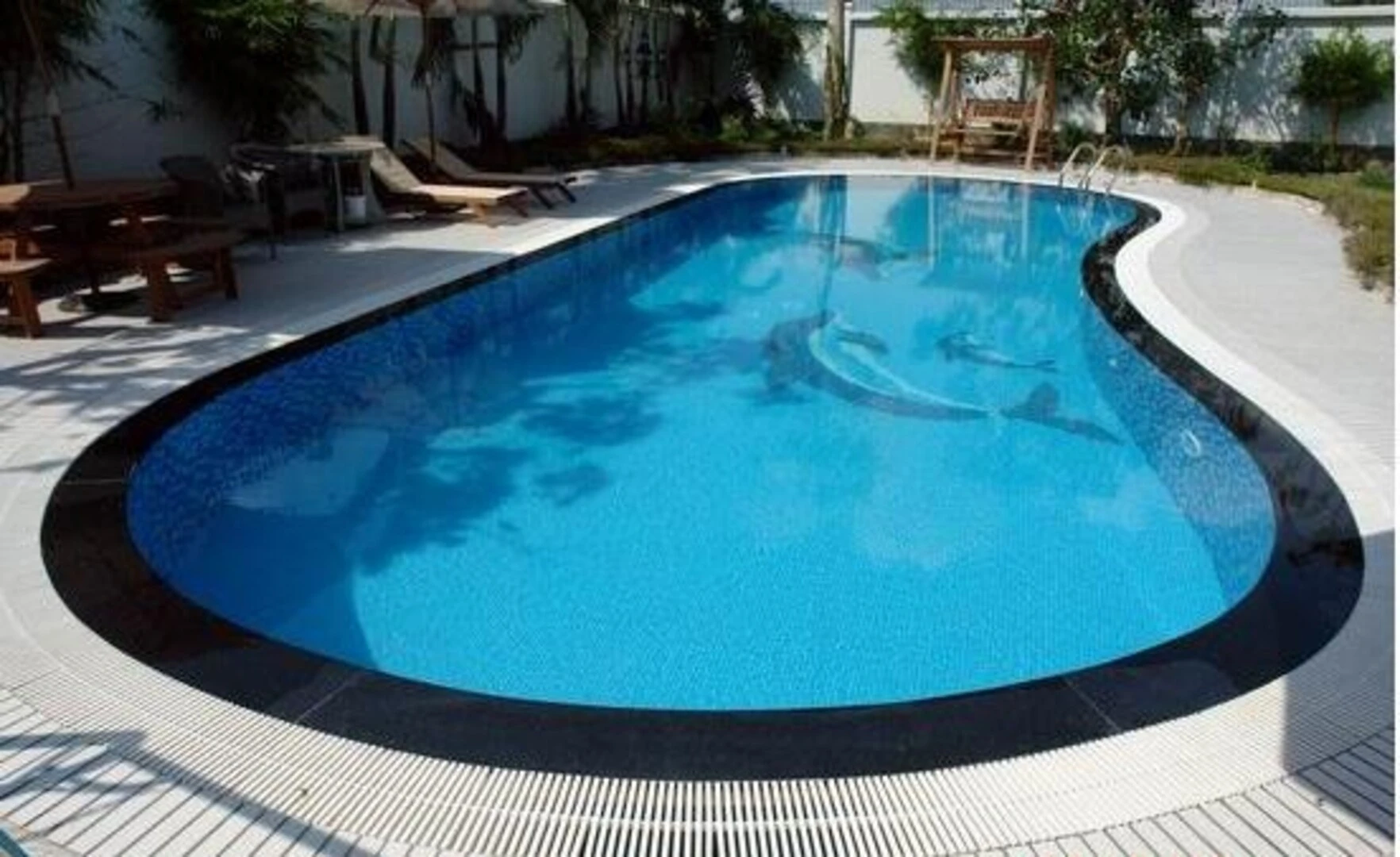 gạch trang trí hồ bơi