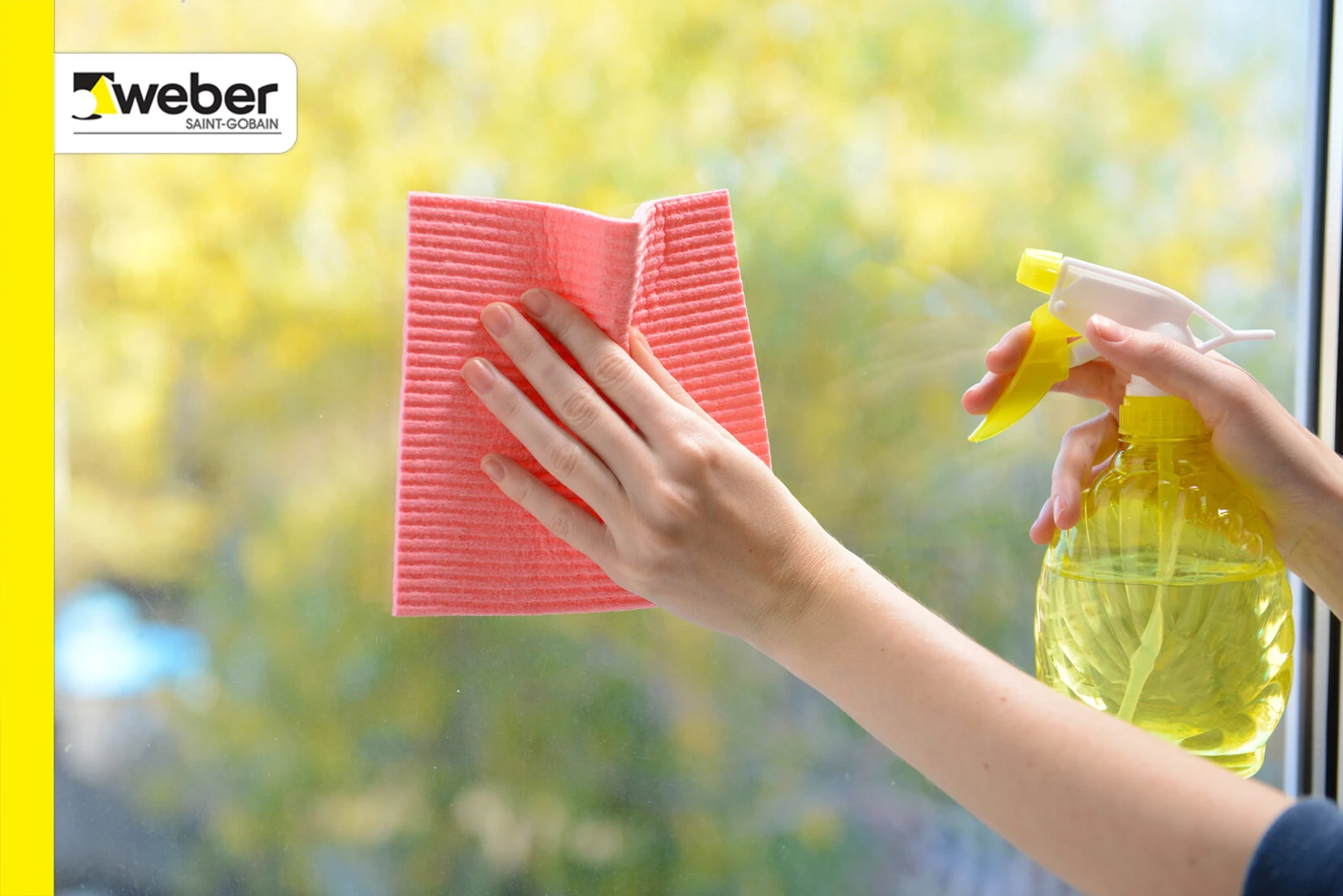 Nhôm kính bị ố vàng khi không dùng keo dán nhôm