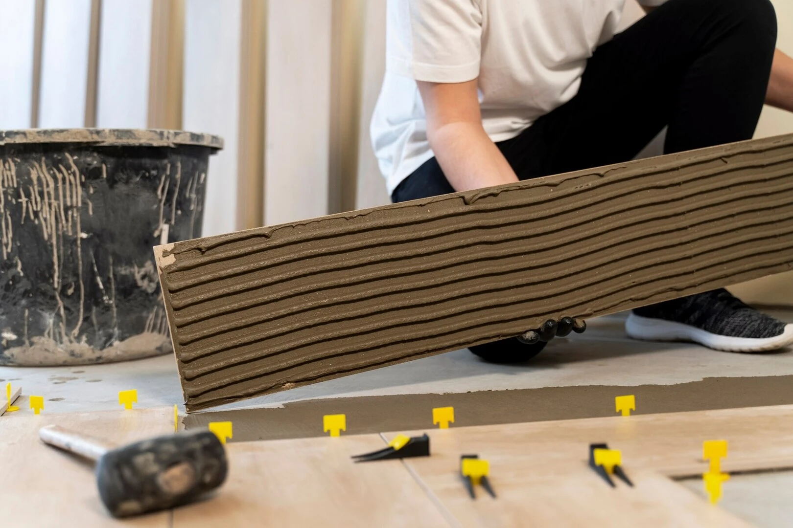 gạch ốp ngoại thất bị bong, tróc, không bám dính 4a