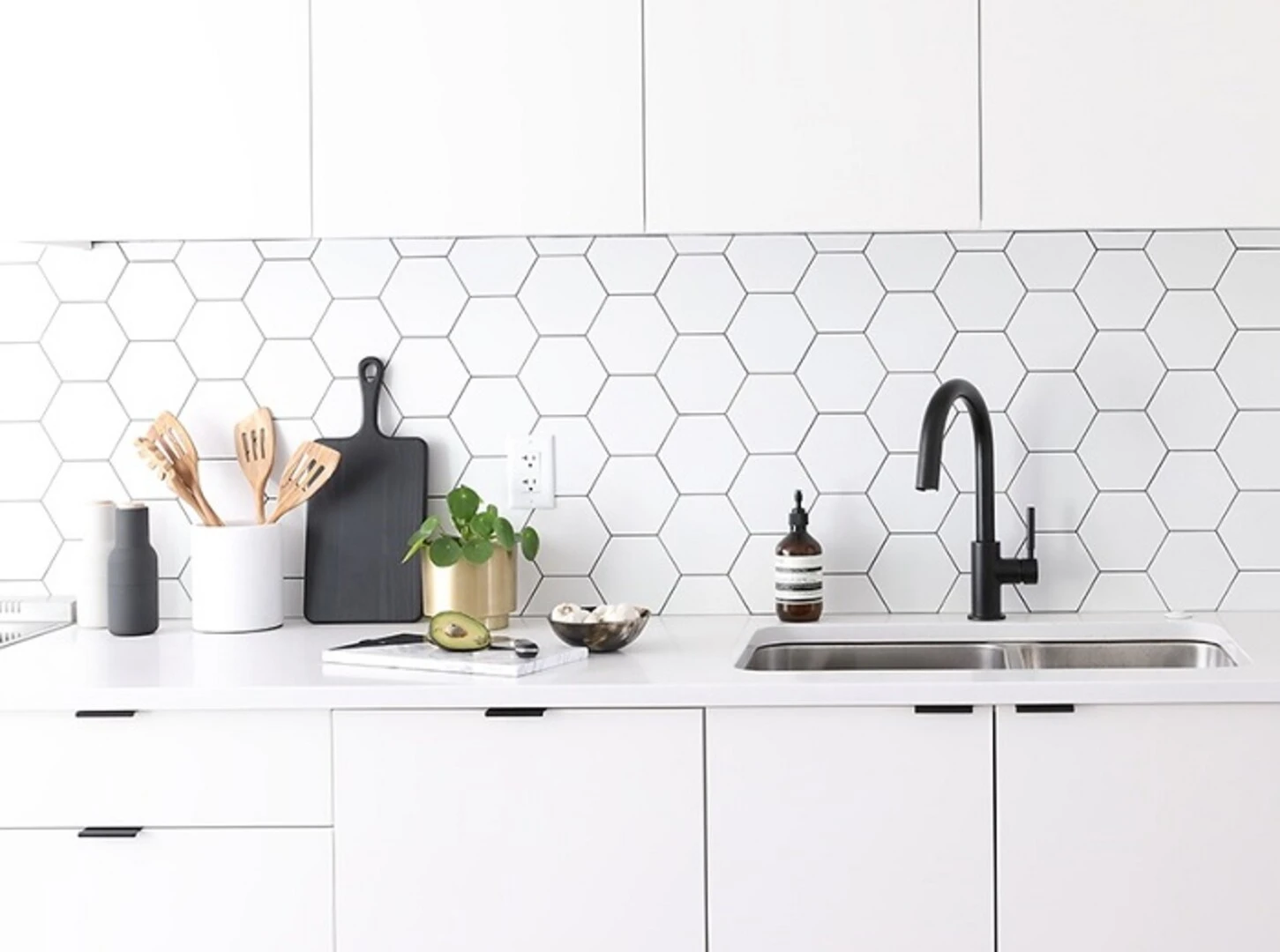 gạch mosaic trắng lục giác