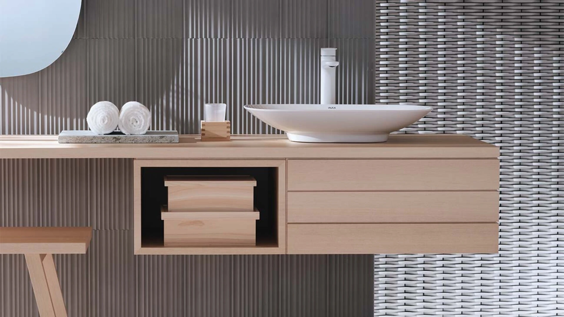 Gạch inax là gì