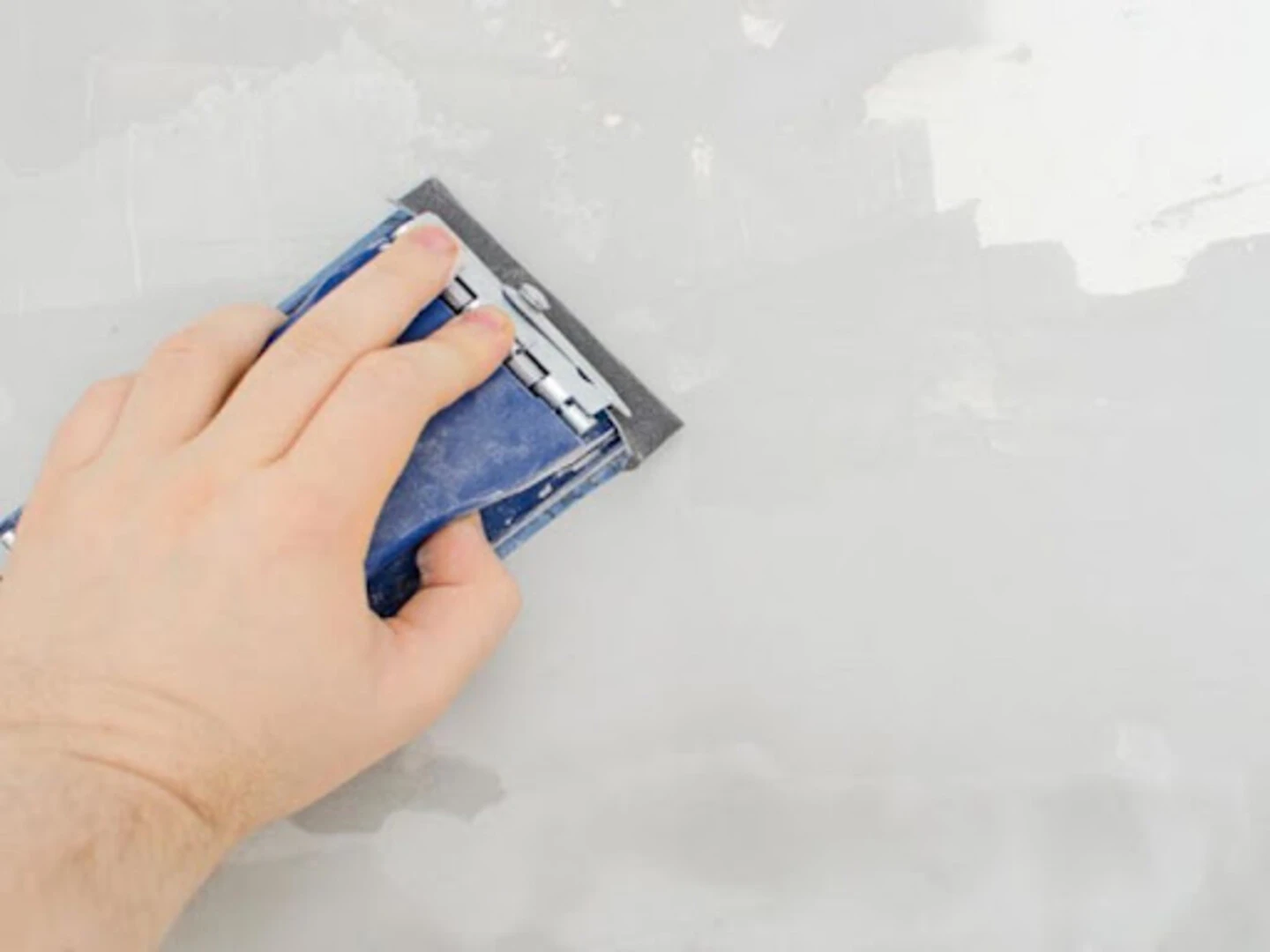 Chuẩn bị bề mặt tường