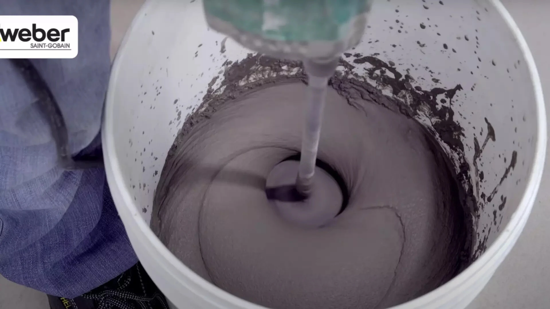 Cách trộn vữa dán gạch