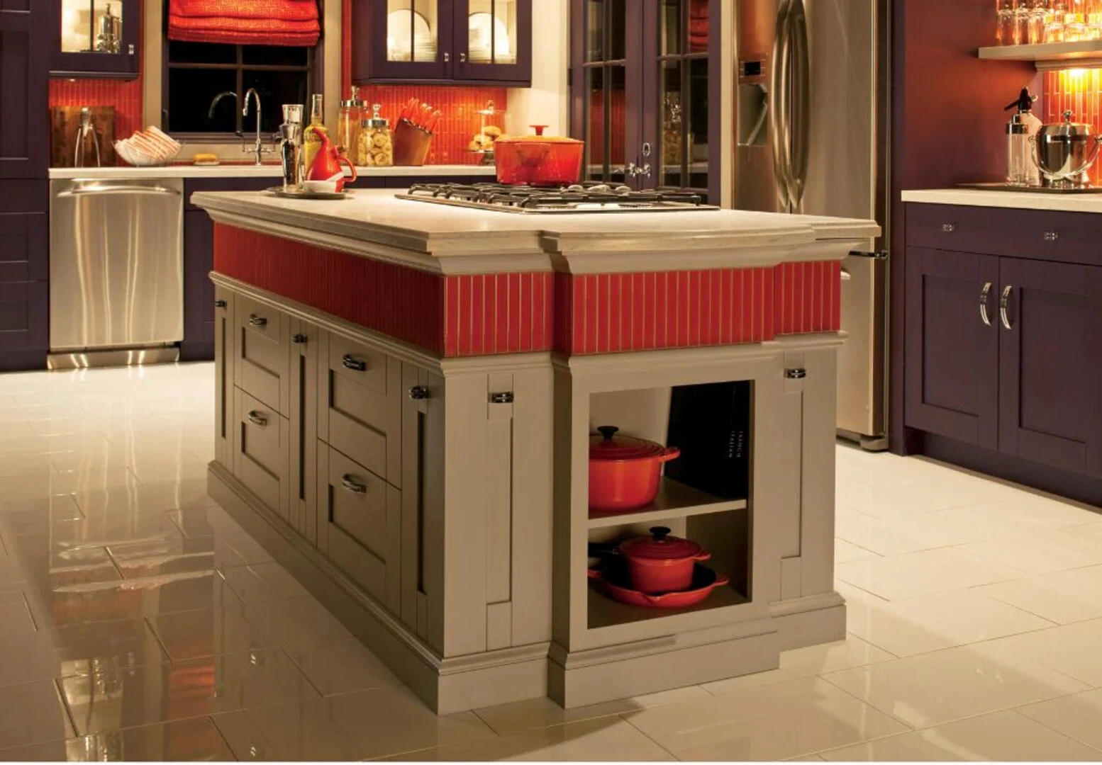 Phối màu gạch ốp nhà bếp cho người mệnh Hỏa