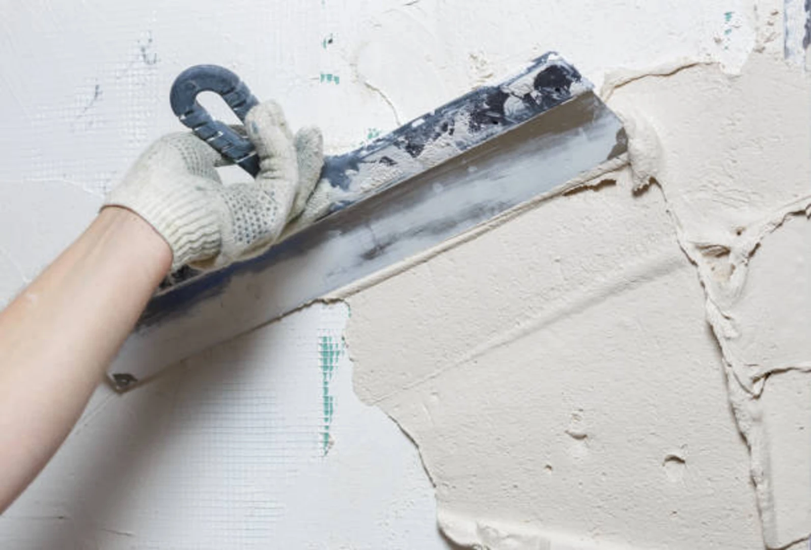 Cải tạo nhà 2 tầng cũ bằng cách chống thấm tường nhà