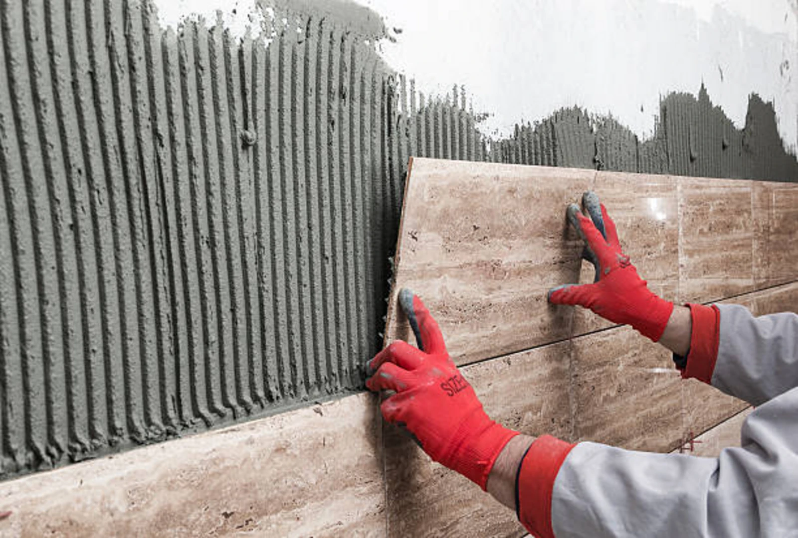 cải tạo phòng khách Thay đổi gạch ốp tường bằng gạch ốp tường chuyên dụng