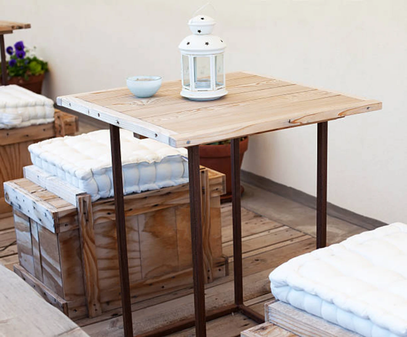 cải tạo phòng ngủ bằng cách Sử dụng đồ nội thất đa năng