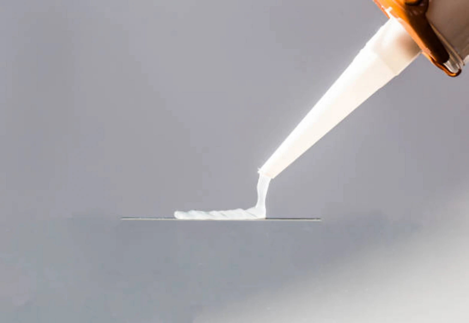 Keo silicon bao lâu khô