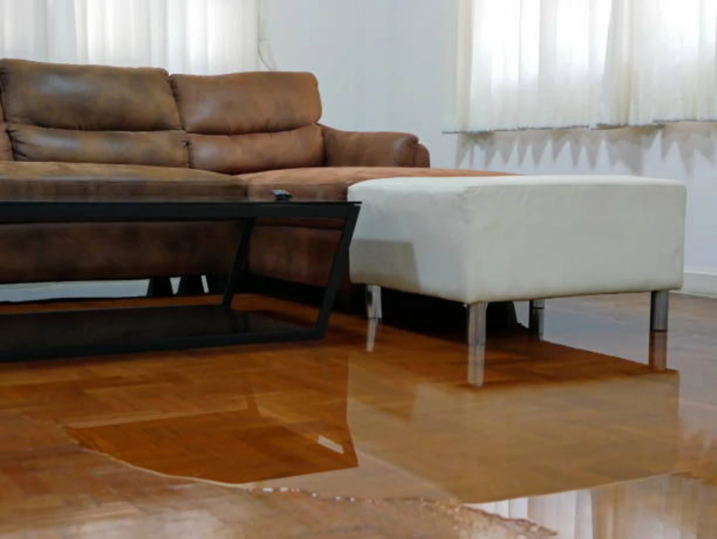 Mùa nồm ảnh hưởng đến đồ nội thất trong nhà