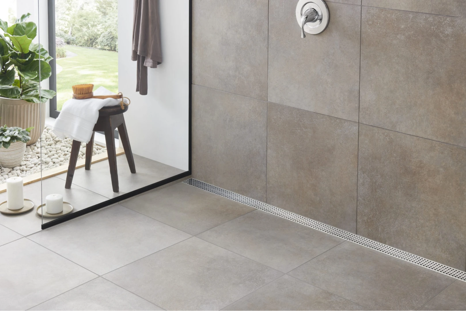 Chú ý độ dốc nền khi cải tạo nhà vệ sinh