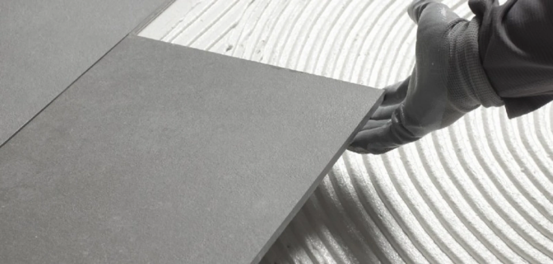 Keo dán gạch màu trắng là gì