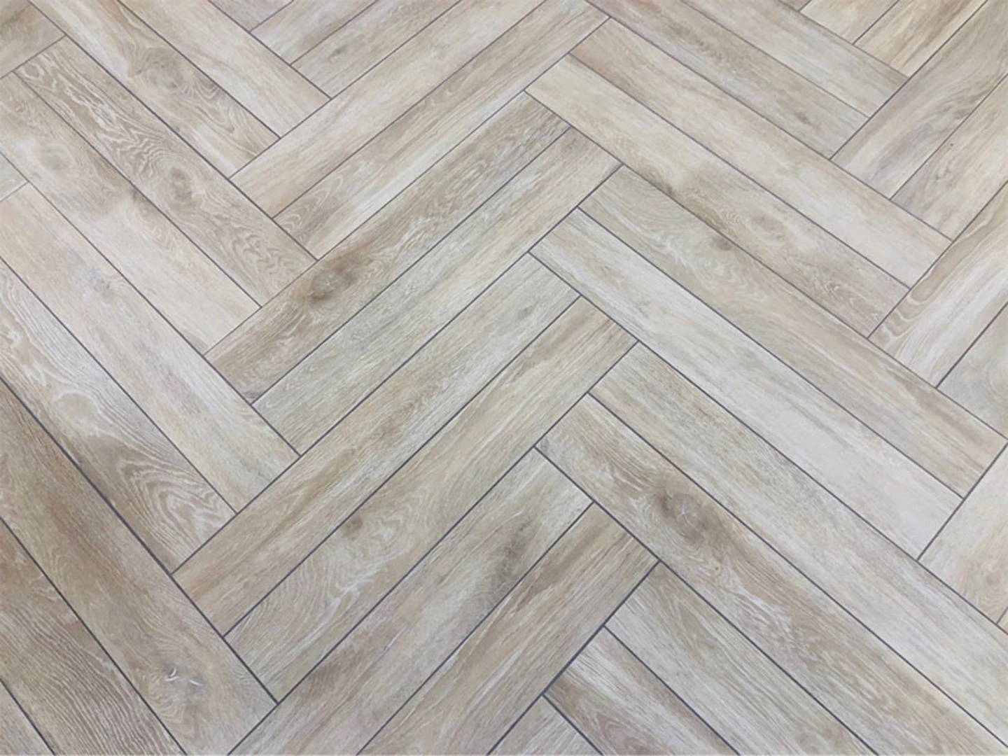 lát gạch xương cá