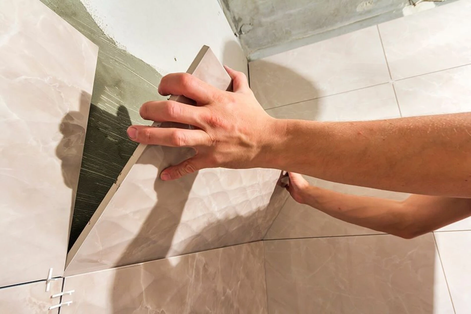 Quy trình ốp lát gạch tường nhanh, đúng nguyên tắc nhất