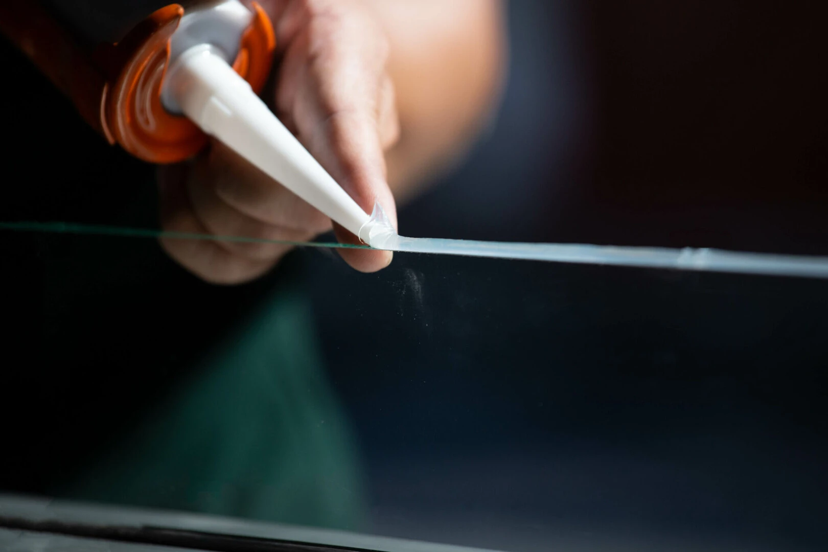 keo silicon chong tham