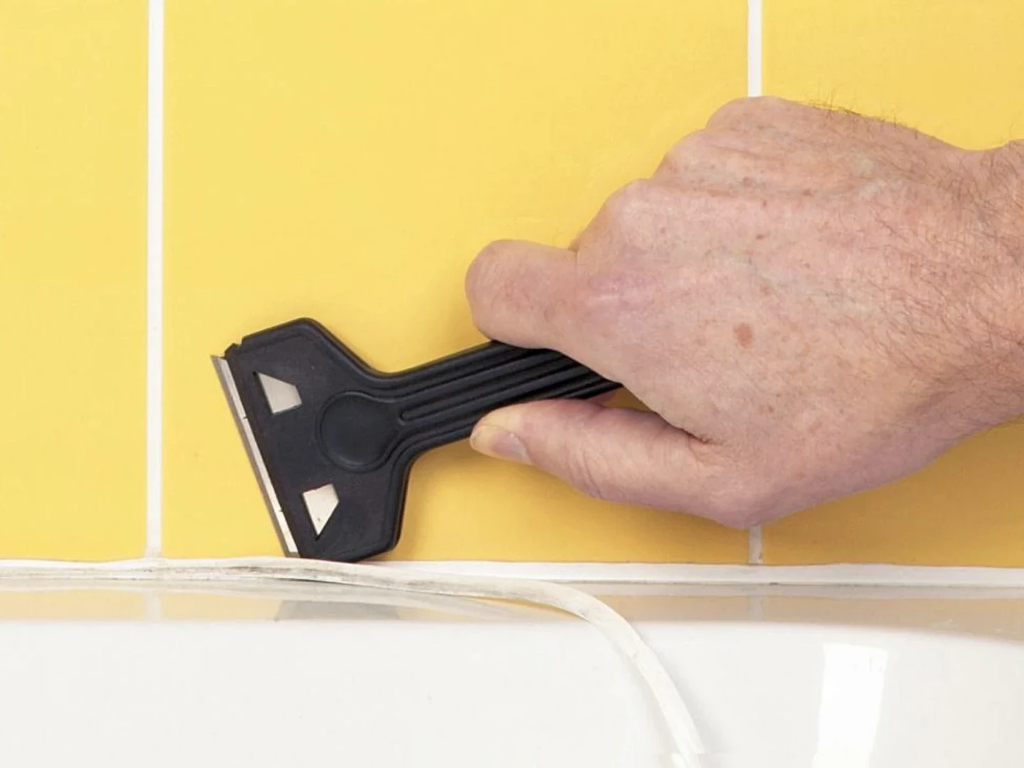 Cách tẩy keo silicon trên bề mặt gạch/đá