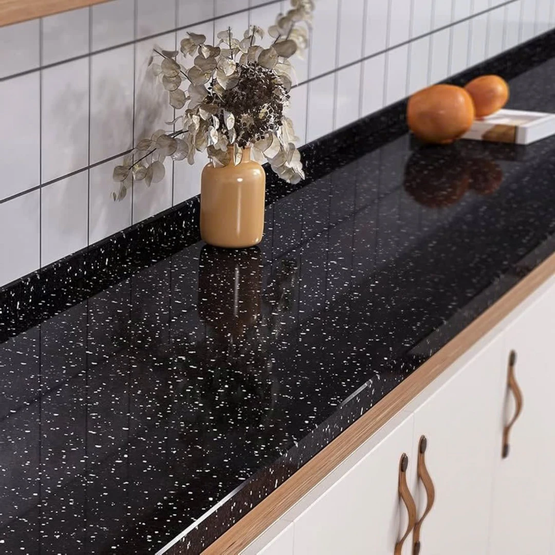 Đá granite màu đen kim sa mang lại vẻ đẹp kiêu sa, huyền bí