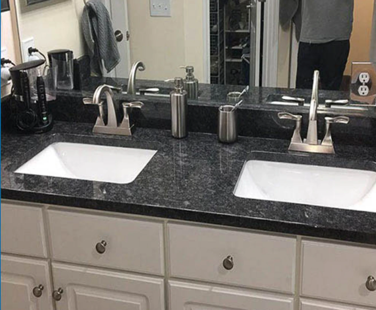 Đá granite đen Mexico có giá thành vừa phải nhưng vẫn đảm bảo chất lượng