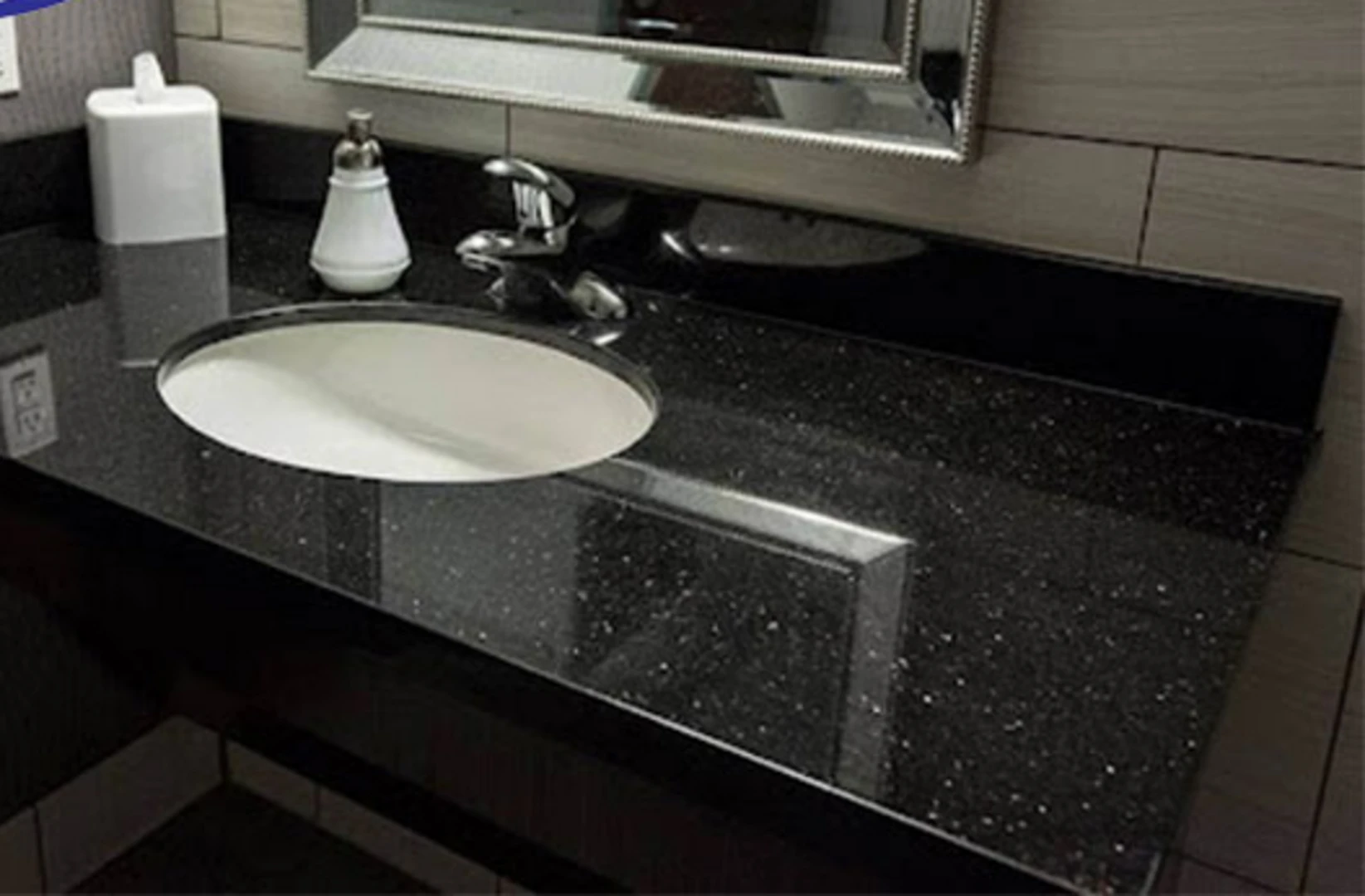 Mẫu đá granite đen kim sa 