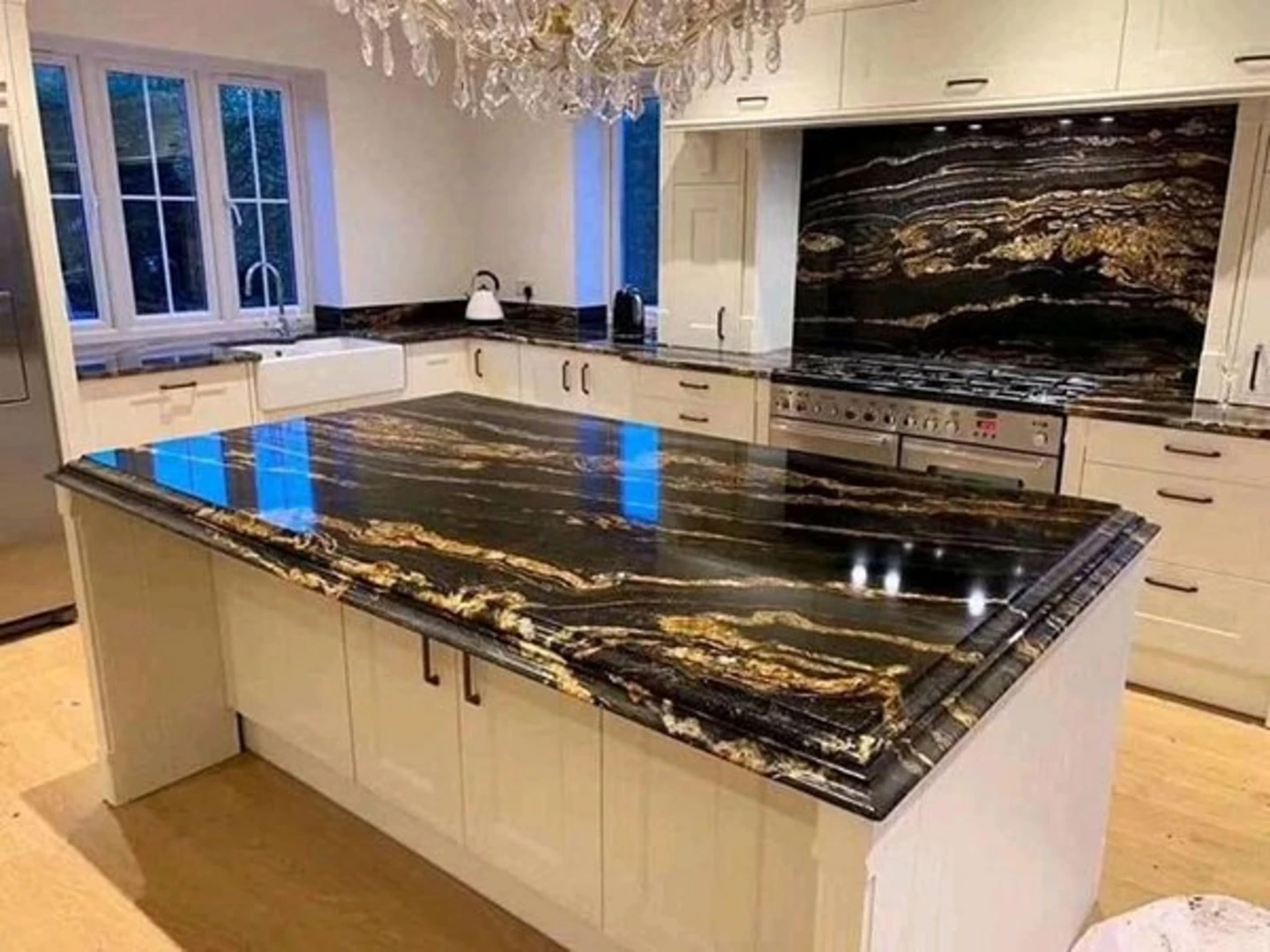 Đá hoa cương đen Campuchia đảm bảo được cả độ bền và tính thẩm mỹ