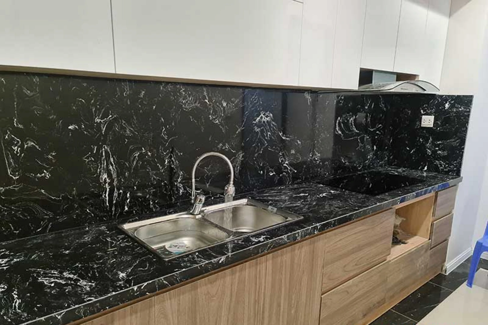 Đá đen granite vân trắng hài hòa