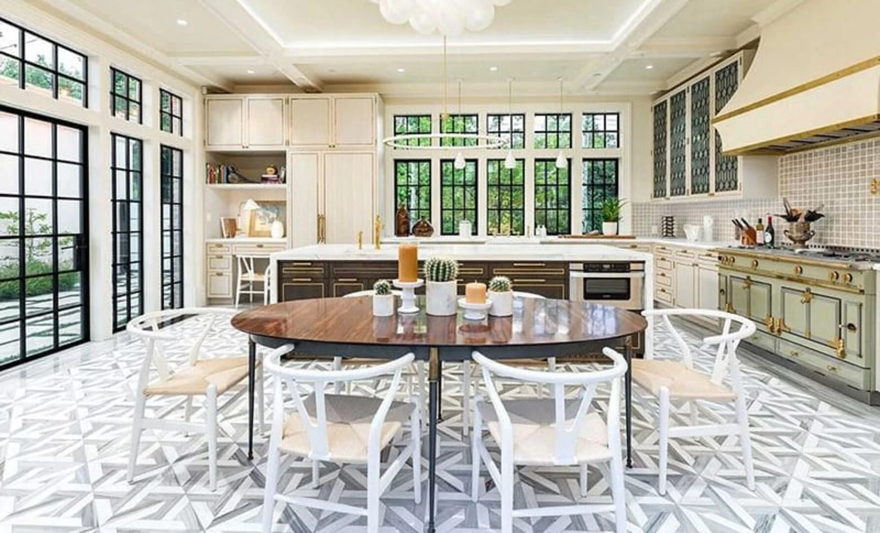 Gạch lát nền nhà bếp