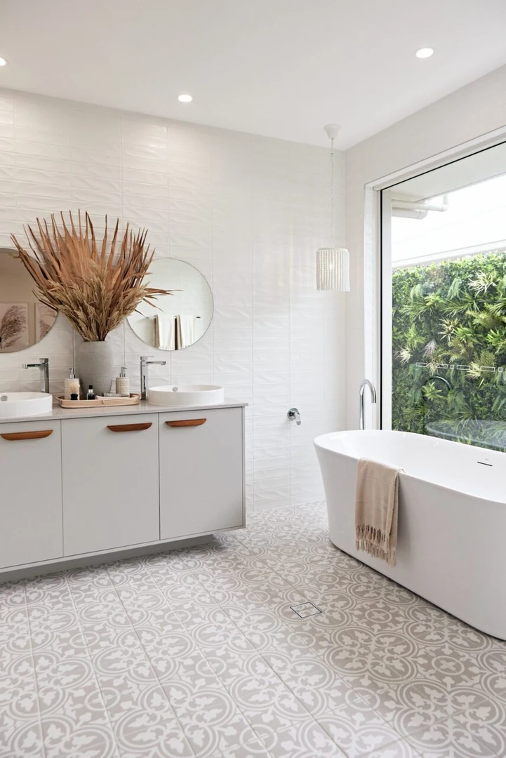 Gạch ốp nhà vệ sinh 30x60 có độ bền tốt