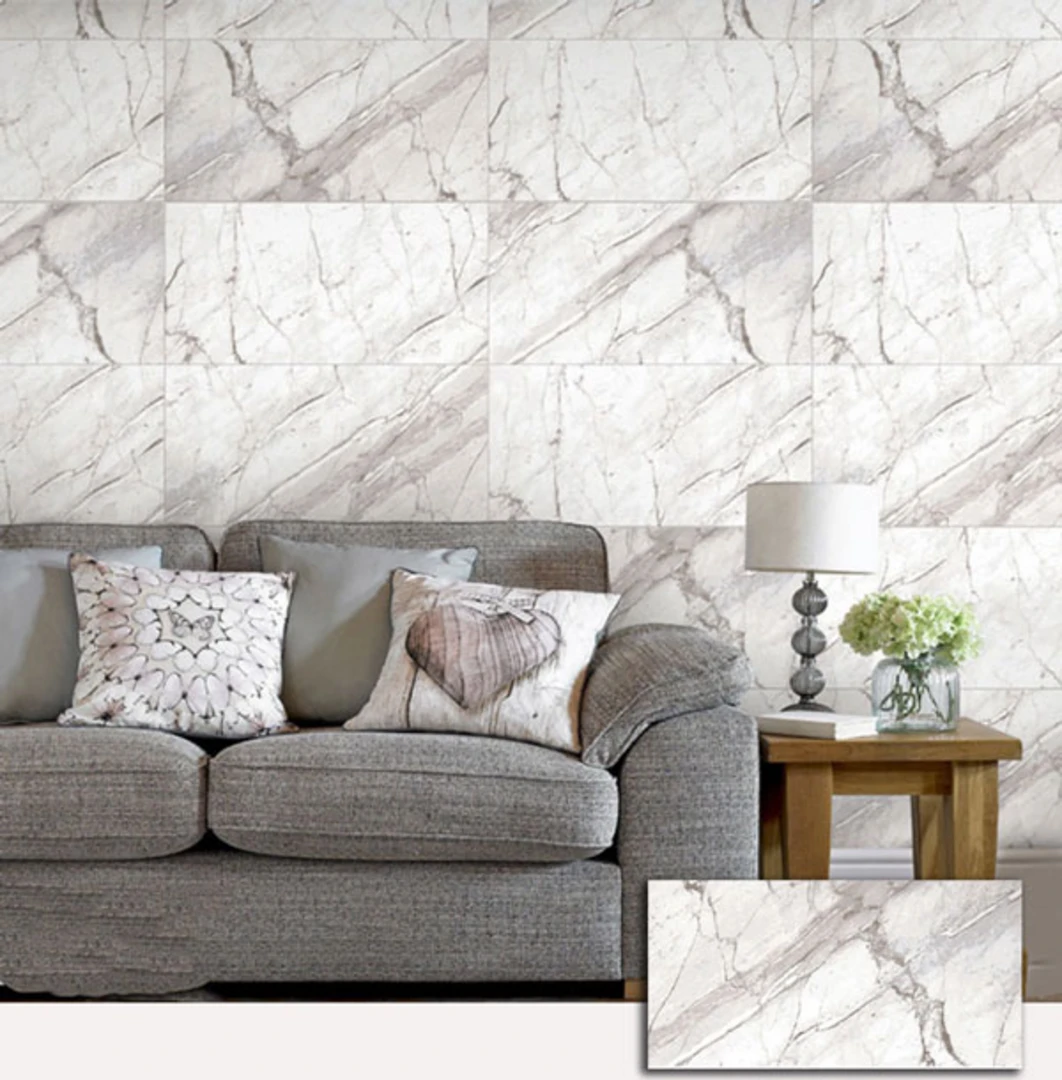 Gạch ốp tường 40x80 vân đá tự nhiên đảm bảo độ bền, chống trầy xước và dễ vệ sinh