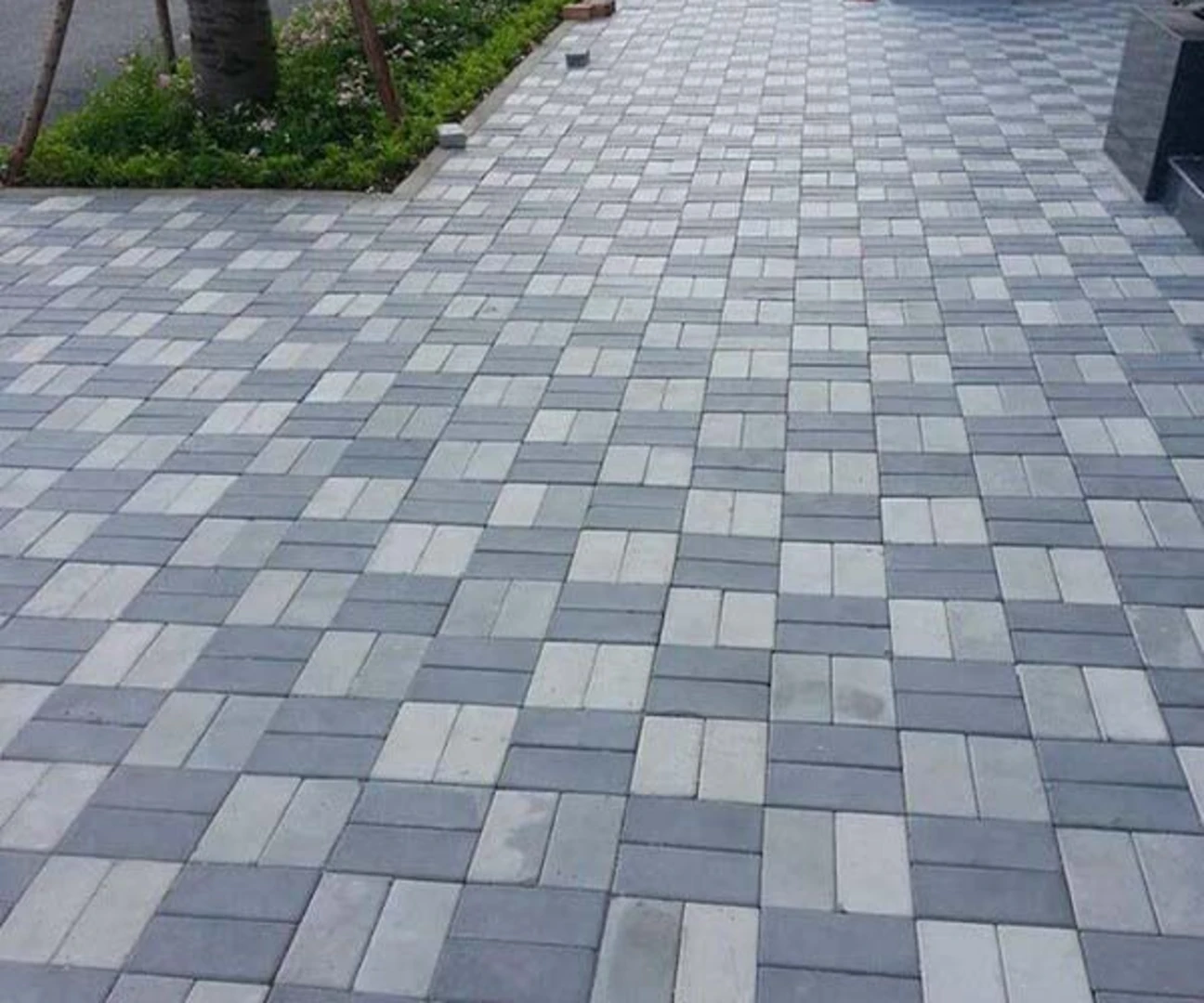 Gạch terrazzo lát vỉa hè có độ ma sát cao