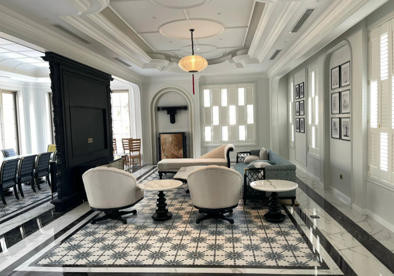 Gạch thảm mosaic là sự kết hợp tinh tế giữa nghệ thuật và kỹ thuật