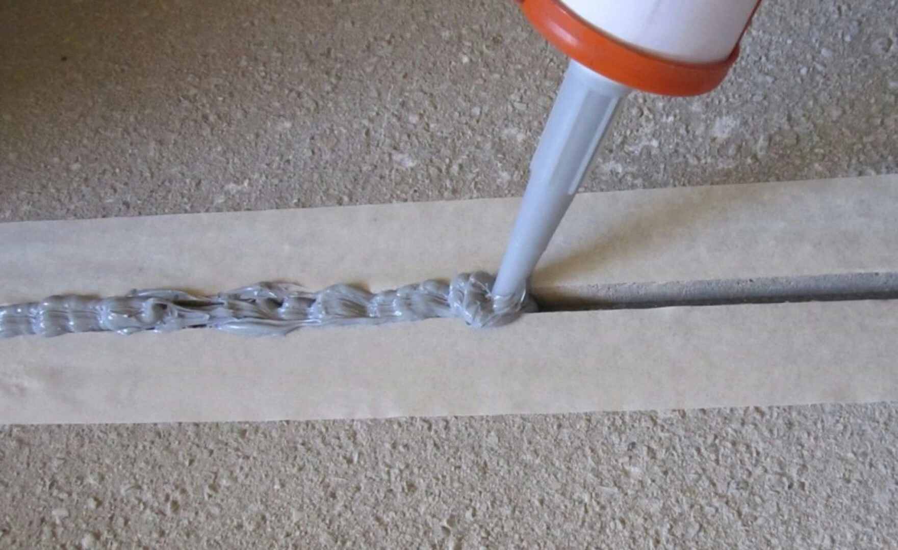 keo silicon bao lâu khô - sử dụng chất xúc tác