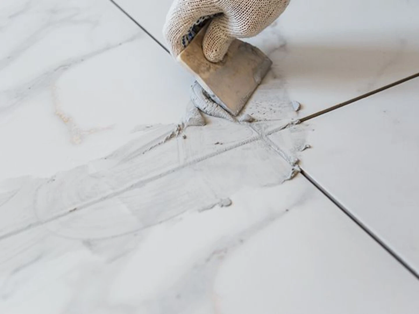 Các yếu tố cần xác định khi tính định mức keo chà ron