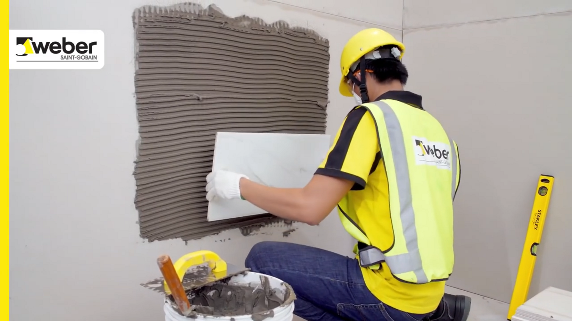 Hướng dẫn thi công đá ốp tường đúng chuẩn