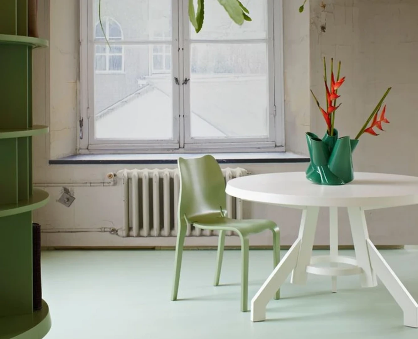 Gạch lát nền màu xanh nhạt