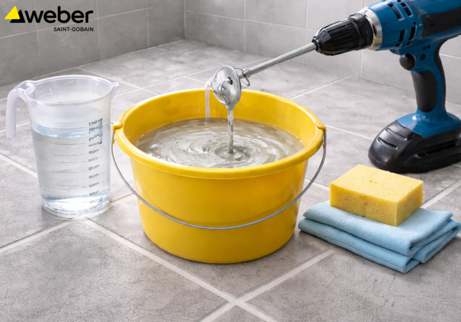 Bước 3: Pha trộn keo trét mạch gạch