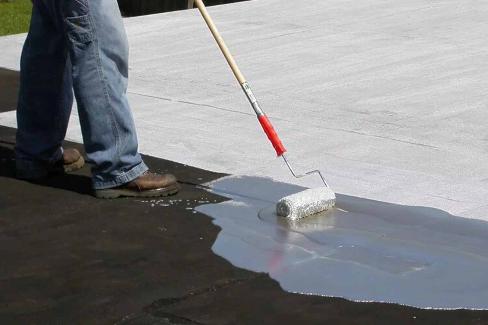 Hướng dẫn quy trình thi công keo chống thấm sân thượng hiệu quả