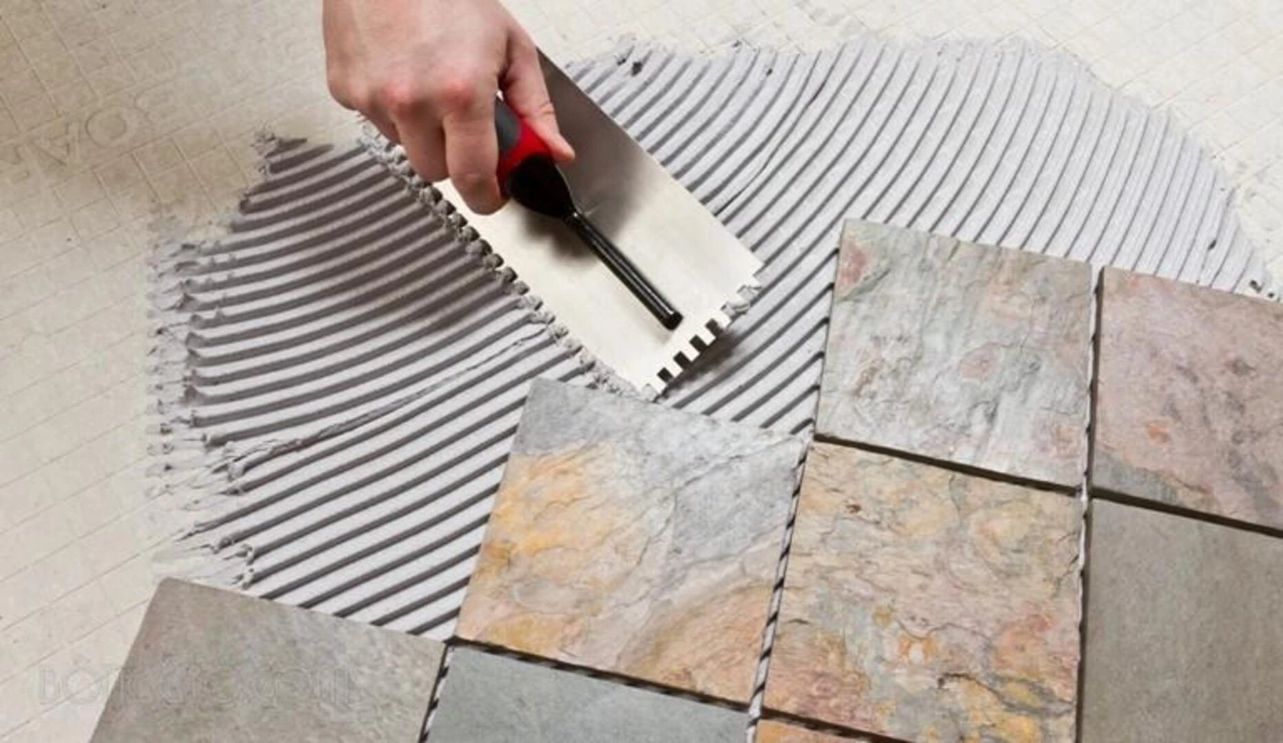 Ứng dụng keo dán gạch phổ biến trong xây dựng 